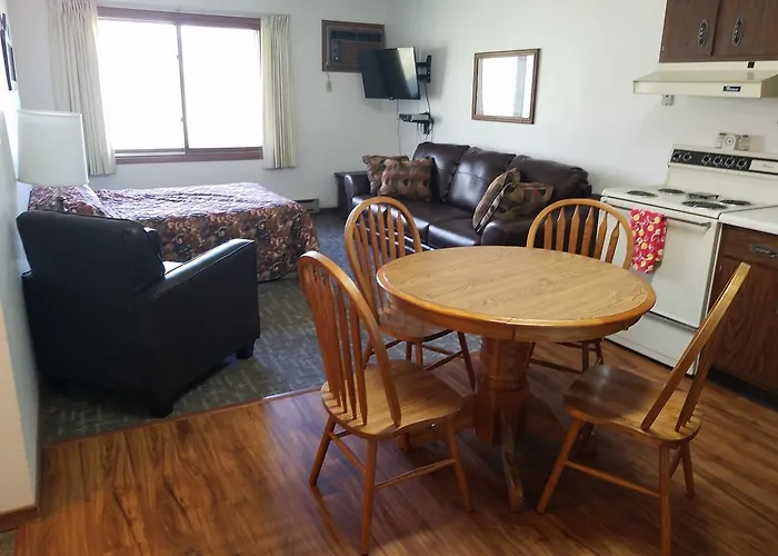 The Lodge Pekin